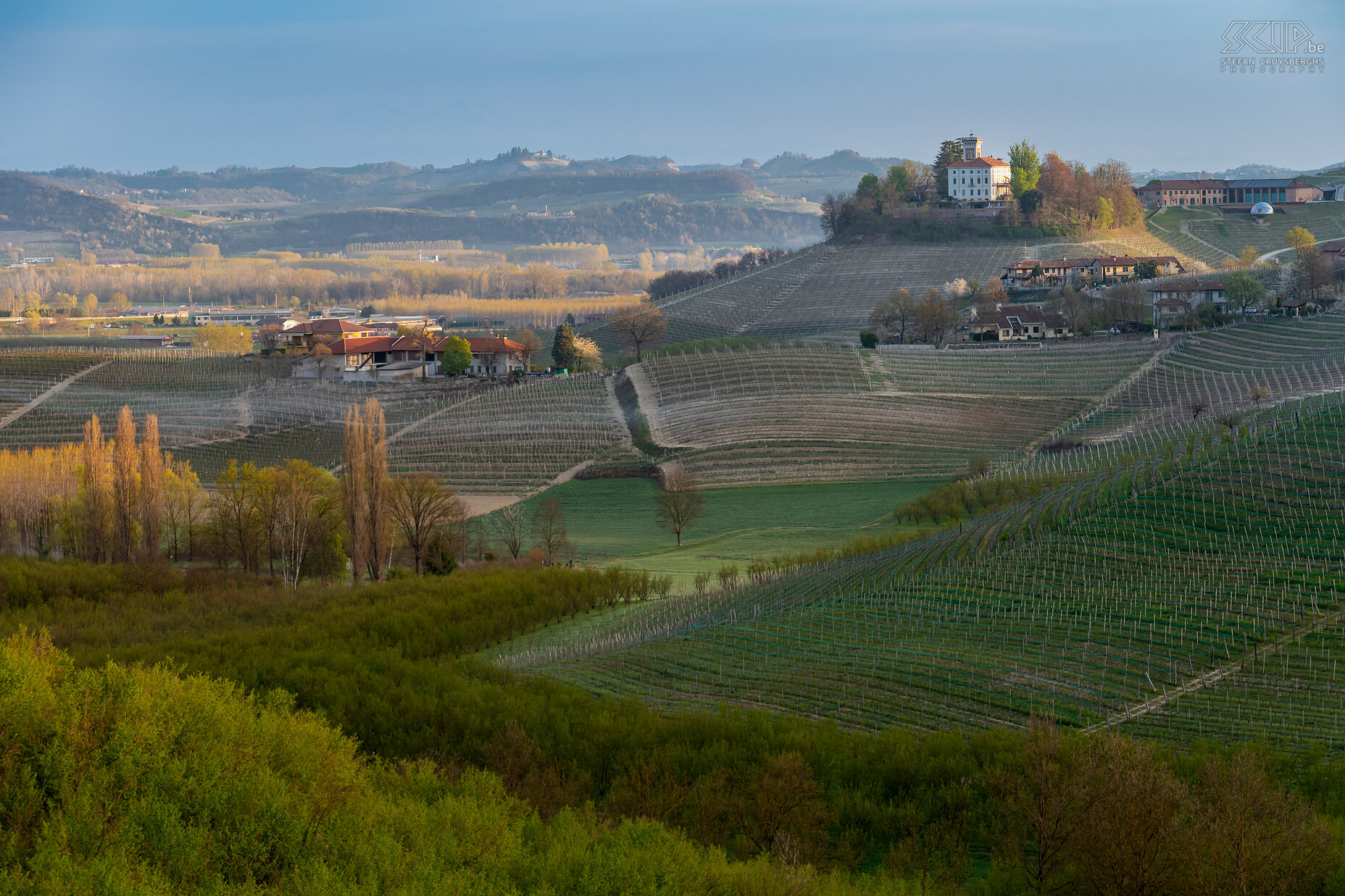 Grinzane Cavour - Castello di Ceretto The winery and castle of Ceretto near the town of Grinzane Cavour in the Langhe region of Piedmont Stefan Cruysberghs